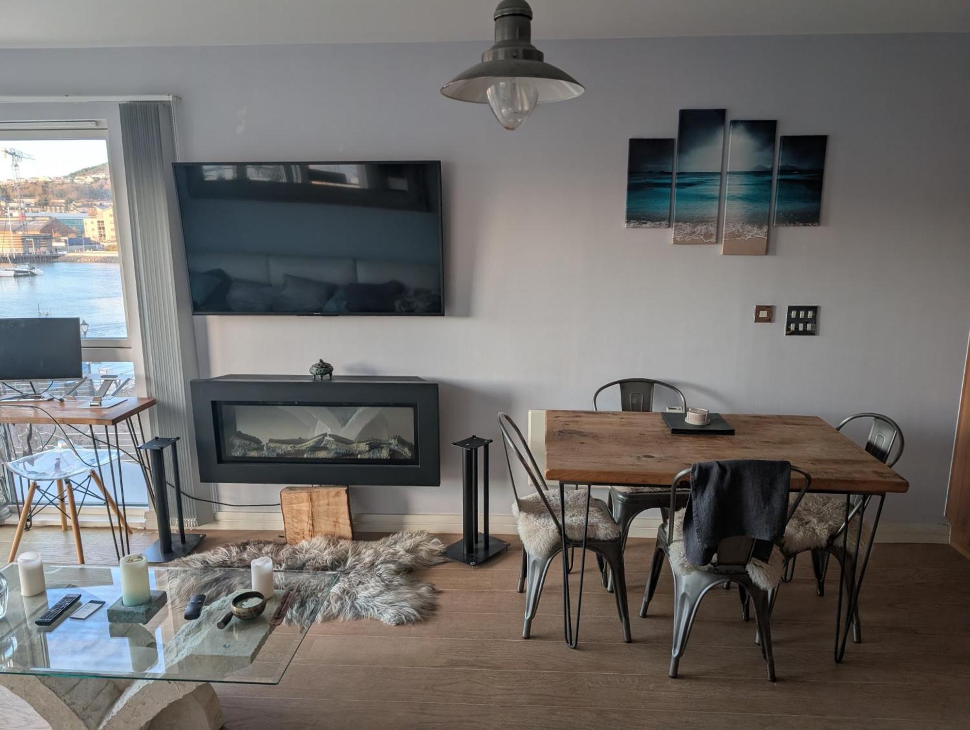 Luxury Marina View * Swansea